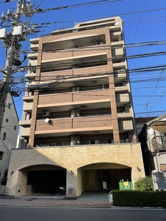 江東区海辺、マンションの外観画像です