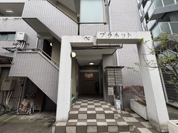 江東区亀戸、マンションのエントランス画像です