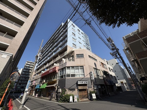 江東区亀戸、マンションの外観画像です