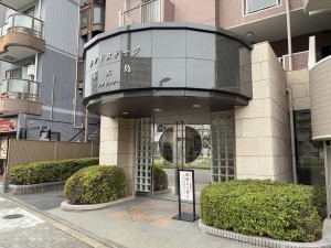 江東区亀戸、マンションのエントランス画像です