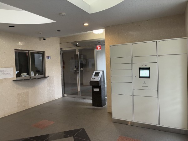 江東区亀戸、マンションのエントランス画像です