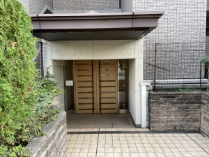 江東区東砂、マンションのエントランス画像です