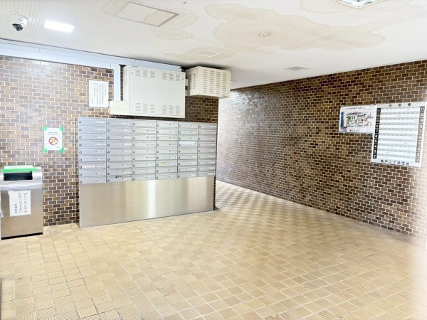 江東区亀戸、マンションのエントランス画像です