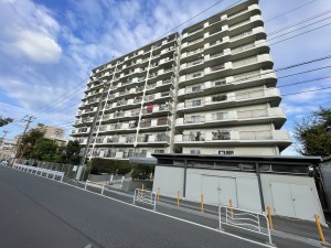江東区東砂、マンションの外観画像です