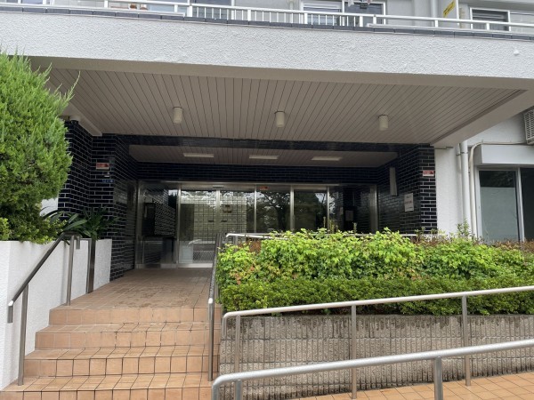 江東区東砂、マンションのエントランス画像です