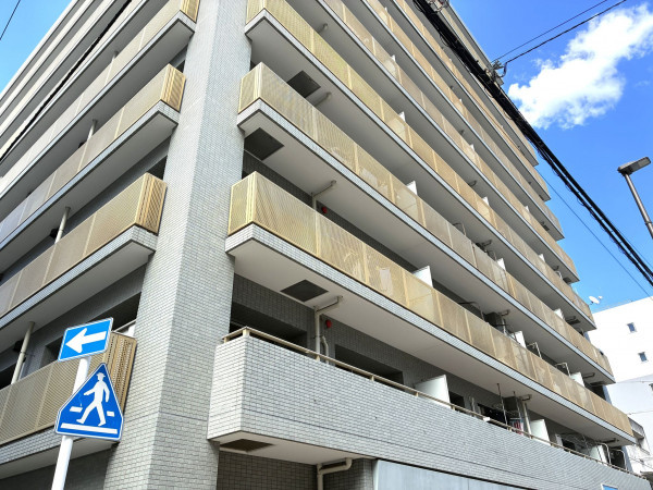 江東区猿江、マンションの外観画像です