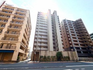 江東区南砂、マンションの外観画像です