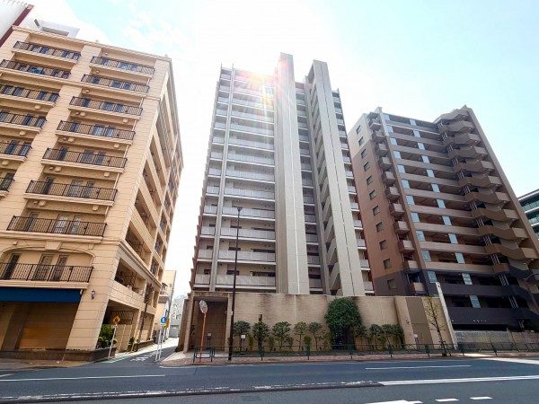 江東区南砂、マンションの外観画像です