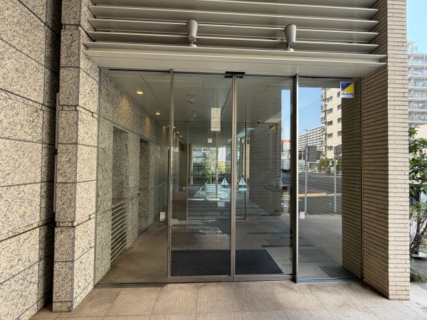 江東区南砂、マンションのエントランス画像です