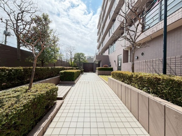 江東区北砂、マンションのエントランス画像です