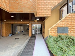 江東区南砂、マンションのエントランス画像です