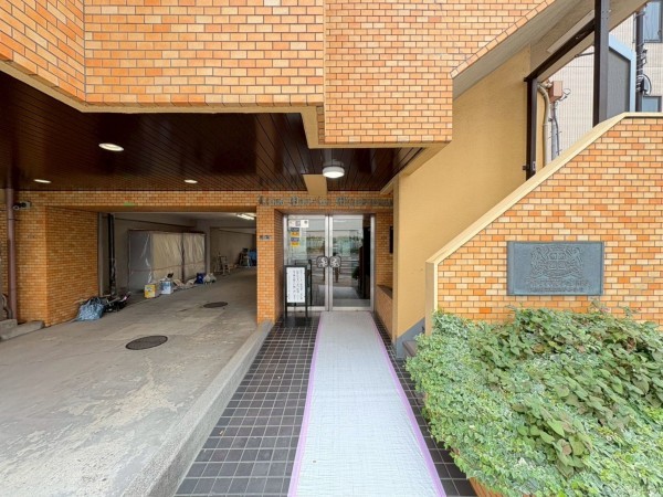 江東区南砂、マンションのエントランス画像です