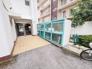 江東区大島、マンションのエントランス画像です