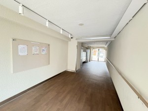 江東区大島、マンションのエントランス画像です