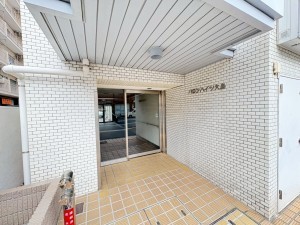 江東区大島、マンションのエントランス画像です
