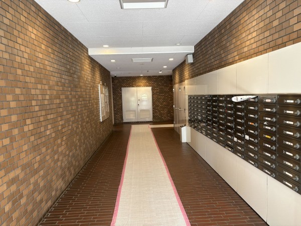 江東区亀戸、マンションのエントランス画像です