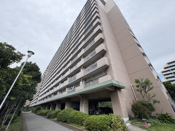 江東区南砂、マンションの外観画像です