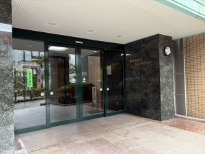 江東区亀戸、マンションのエントランス画像です