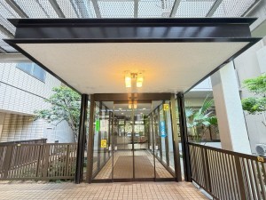 江東区東陽、マンションのエントランス画像です