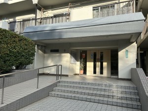江東区東砂、マンションのエントランス画像です