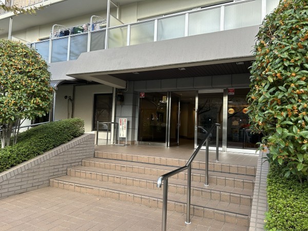 江東区東砂、マンションのエントランス画像です