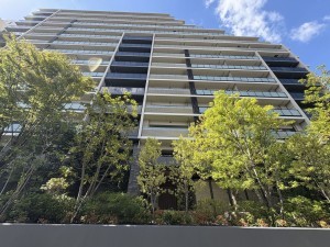 江東区大島、マンションの外観画像です