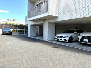 江東区千石、マンションの駐車場画像です