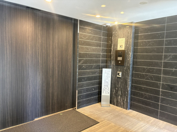 江東区千石、マンションのエントランス画像です