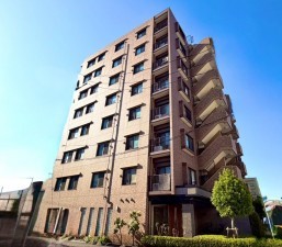 江東区大島、マンションの外観画像です