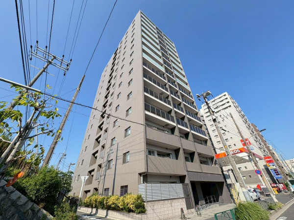 江東区大島、マンションの外観画像です