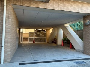 江東区南砂、マンションの駐車場画像です