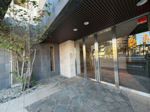 江東区南砂、マンションのエントランス画像です