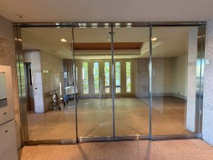 江東区南砂、マンションのエントランス画像です