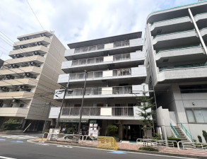 江東区富岡、マンションの外観画像です