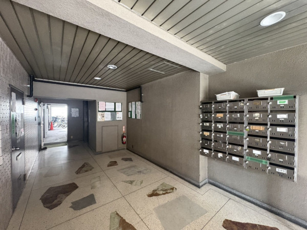 江東区富岡、マンションのエントランス画像です