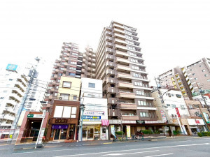 江東区大島、マンションの外観画像です