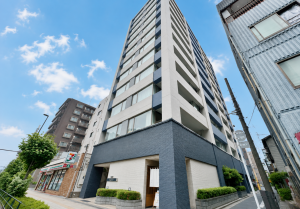 江東区新大橋、マンションの外観画像です