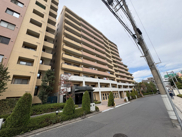 江東区南砂、マンションの外観画像です