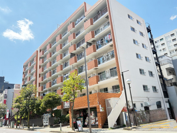 江東区東陽、マンションの外観画像です