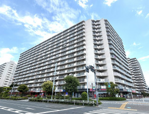江東区大島、マンションの外観画像です