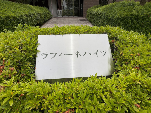 江東区亀戸、マンションの外観画像です