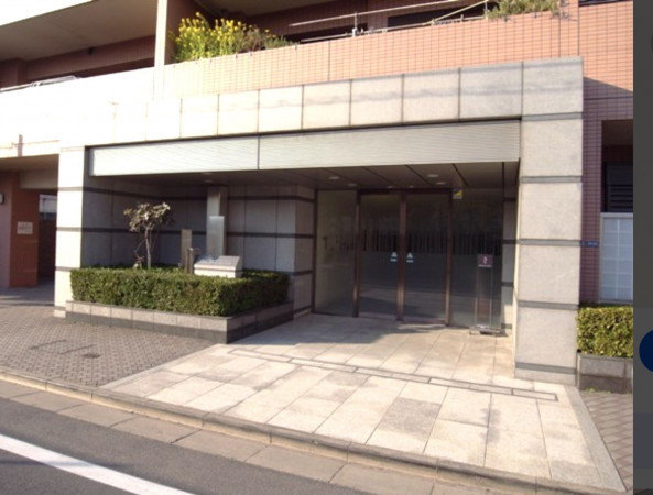 江東区大島、マンションのエントランス画像です