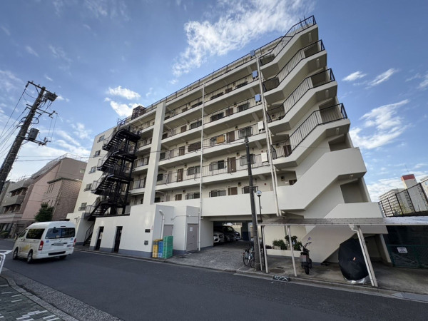 江東区扇橋、マンションの外観画像です