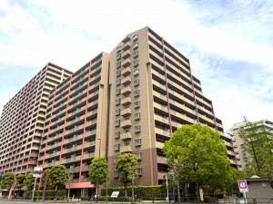 江東区大島、マンションの外観画像です