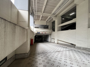 江東区古石場、マンションの駐車場画像です