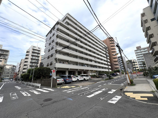 江東区新大橋、マンションの外観画像です