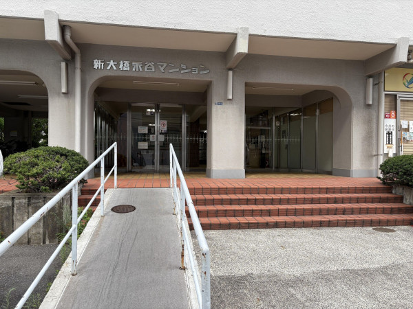 江東区新大橋、マンションのエントランス画像です