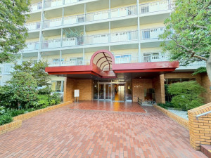 江東区大島、マンションのエントランス画像です