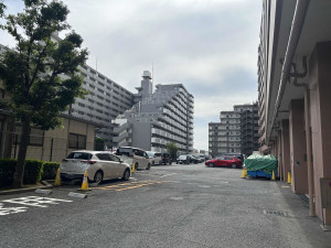 江東区北砂、マンションの駐車場画像です