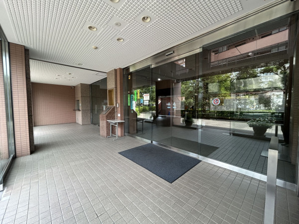 江東区北砂、マンションのエントランス画像です
